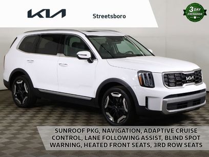 Used 2023 Kia Telluride S w/ S Sunroof Package