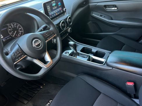 Used 2024 Nissan Sentra SV image 14