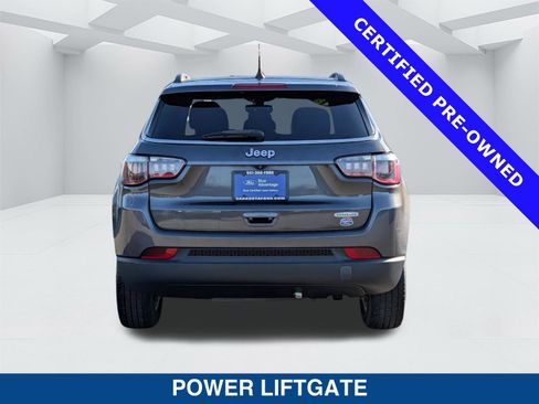 Used 2018 Jeep Compass Latitude w/ Popular Equipment Group image 5