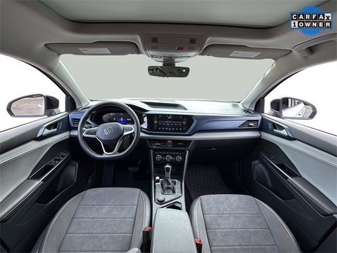 Used 2024 Volkswagen Taos SE image 41