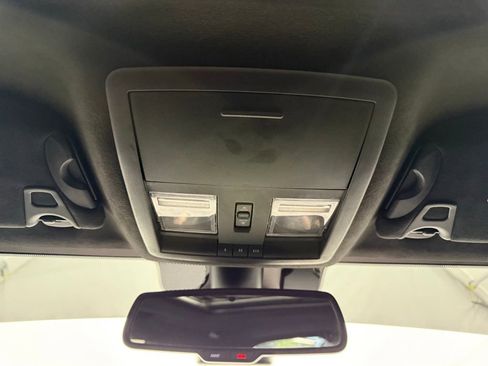 Used 2022 Dodge Challenger R/T Scat Pack RWD image 34
