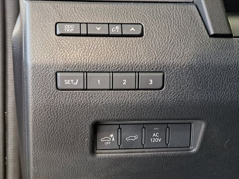 Used 2024 Lexus GX 550 image 13