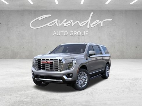 New 2026 GMC Yukon XL Denali w/ Denali Reserve Package AWD/4WD image 8