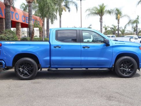 Used 2025 Chevrolet Silverado 1500 Custom w/ Turbomax Blackout Package AWD/4WD image 10