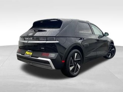Used 2025 Hyundai Ioniq 5 SE image 5