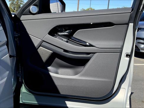 New 2026 Land Rover Range Rover Evoque Dynamic SE image 30