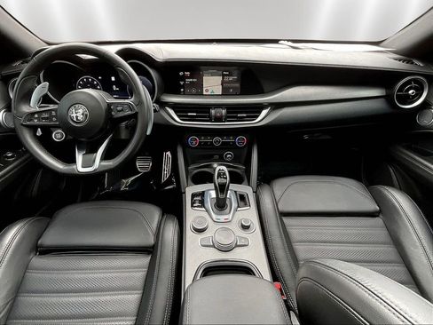 Used 2024 Alfa Romeo Stelvio Veloce AWD/4WD image 7