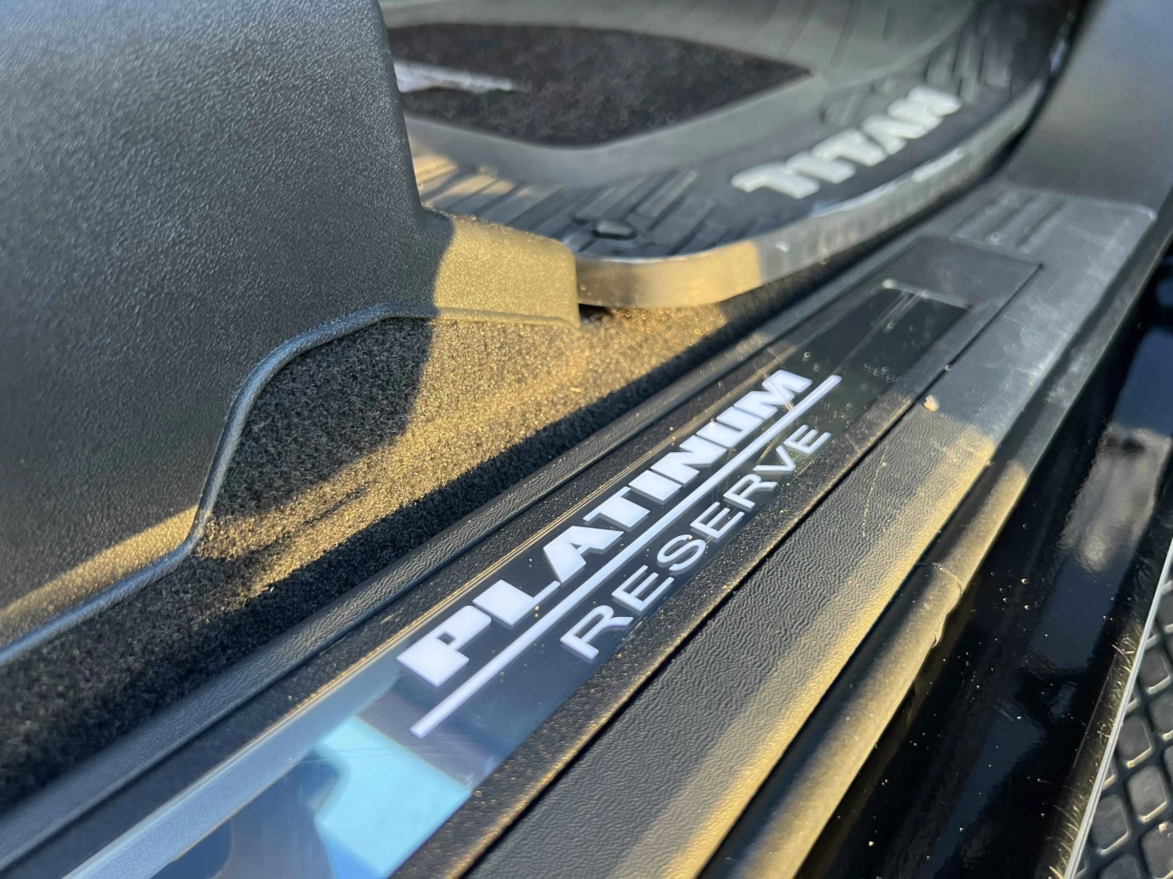 Used 2021 Nissan Titan Platinum Reserve w/ Moonroof Package RWD image 32