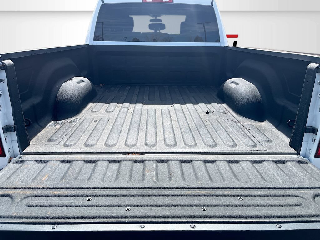 Used 2022 RAM 1500 Classic SLT AWD/4WD image 23