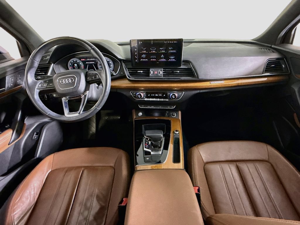 Used 2021 Audi Q5 2.0T Premium Plus w/ Premium Plus Package AWD/4WD image 9