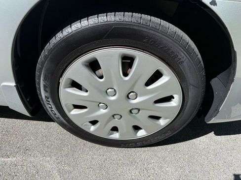 Used 2016 Nissan Sentra SV FWD image 13