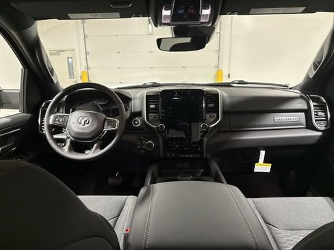 New 2026 RAM 1500 Big Horn AWD/4WD image 10