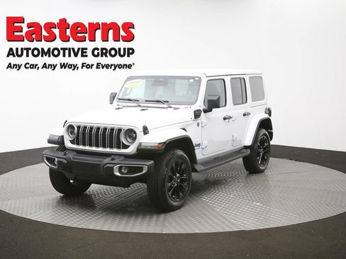 Used 2025 Jeep Wrangler Unlimited Sahara image 54