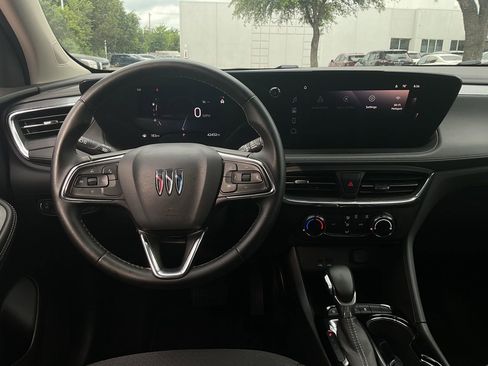 Used 2025 Buick Encore GX Preferred FWD image 12