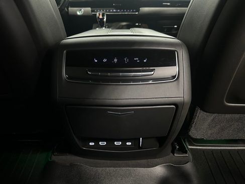 Used 2021 Cadillac Escalade ESV Premium Luxury w/ Driver Assist Tech Package image 24