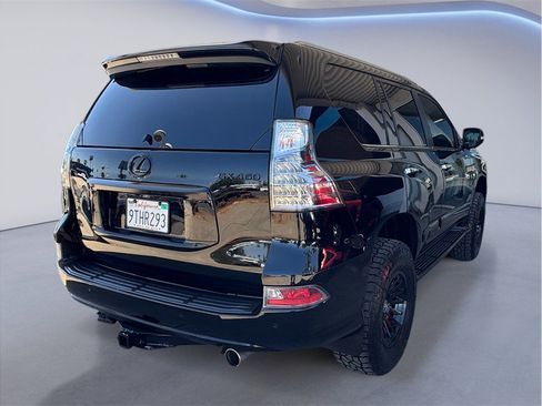 Used 2017 Lexus GX 460 Premium w/ Premium Package AWD/4WD image 6