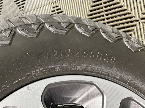 Used 2021 RAM 2500 Limited image 33