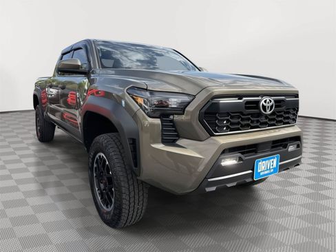 Used 2024 Toyota Tacoma TRD Off-Road AWD/4WD image 3
