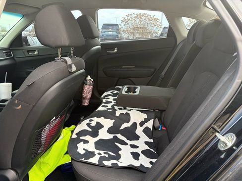 Used 2019 Kia Optima LX image 10