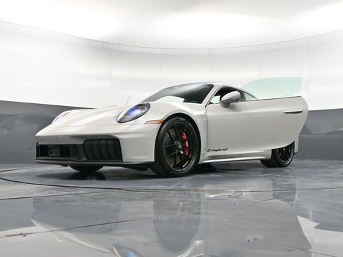 New 2026 Porsche 911 Carrera GTS RWD image 37
