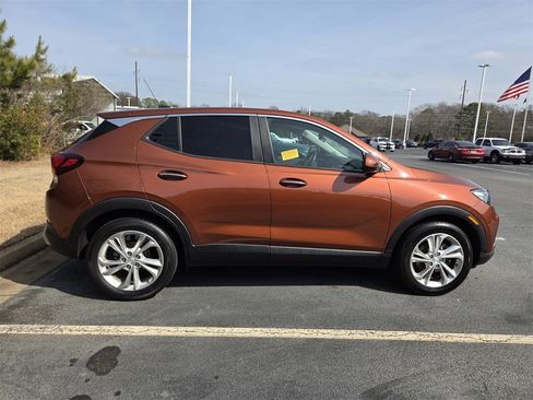 Used 2020 Buick Encore GX Preferred w/ Cold Weather Comfort Package image 8