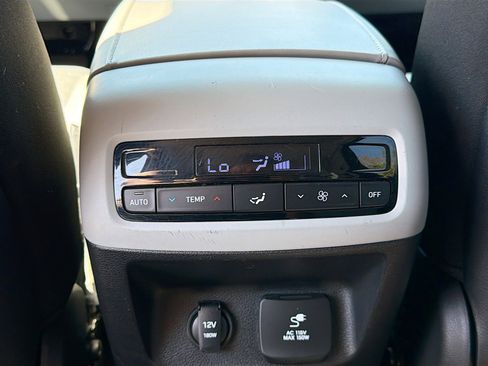 Used 2022 Hyundai Palisade SEL w/ Convenience Package image 19