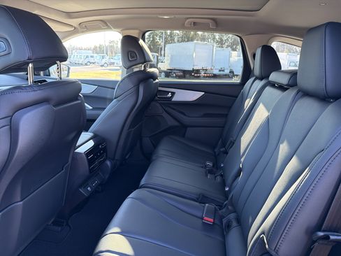 Used 2025 Acura MDX SH-AWD image 31