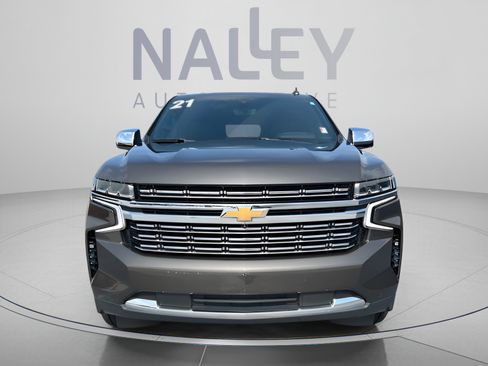 Used 2021 Chevrolet Tahoe Premier w/ Premium Package RWD image 8