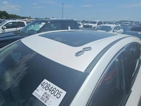 Certified 2026 Nissan Murano Platinum AWD/4WD image 2
