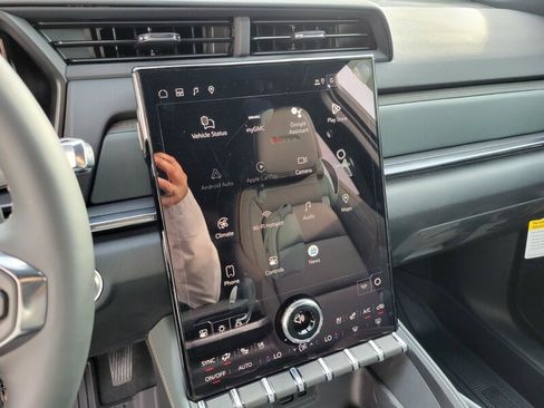 New 2026 GMC Terrain AT4 w/ Convenience Package III image 22