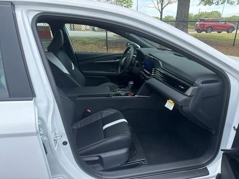 New 2026 Toyota Camry SE image 13