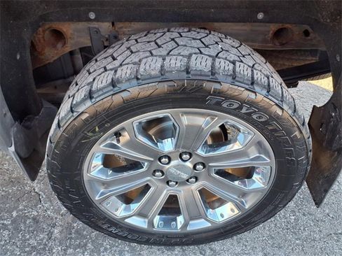 Used 2018 GMC Sierra 1500 Denali w/ Denali Ultimate Package image 36