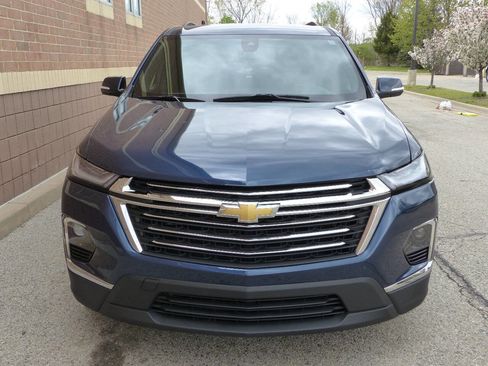 Used 2022 Chevrolet Traverse LT FWD image 6