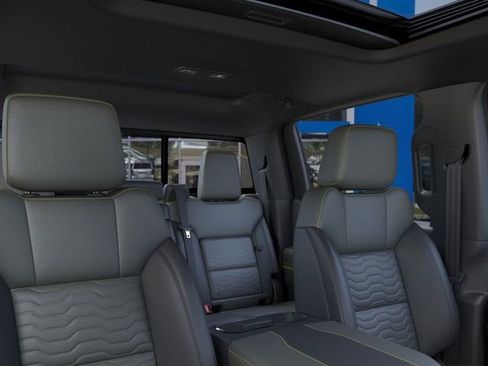 New 2026 Chevrolet Silverado 1500 ZR2 image 24