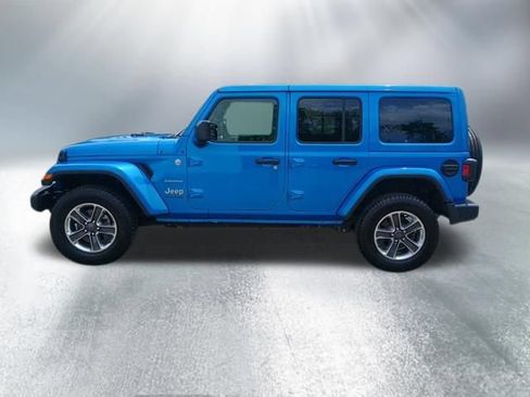 Used 2023 Jeep Wrangler Unlimited Sahara AWD/4WD image 2