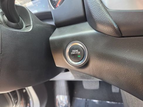 Used 2022 GMC Terrain SLT w/ LPO, Floor Liner Package AWD/4WD image 29