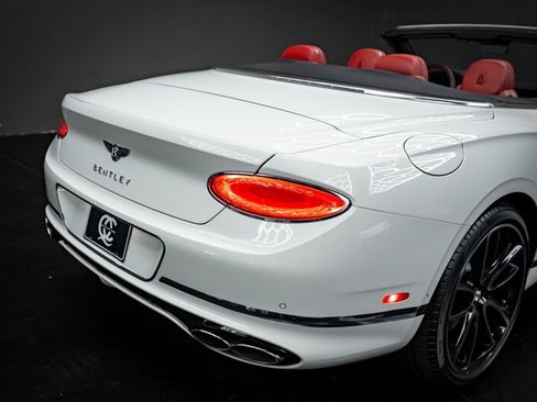 Used 2022 Bentley Continental GT AWD/4WD image 33