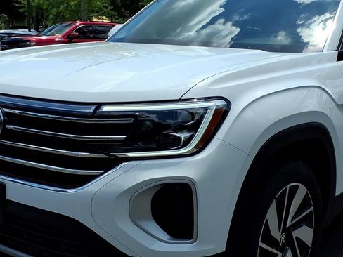 Used 2025 Volkswagen Atlas SE FWD image 26