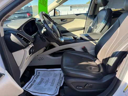 Used 2019 Lincoln Nautilus Reserve image 18