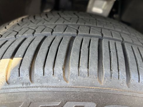 Used 2024 BMW X5 sDrive40i w/ Premium Package image 13