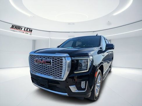 Used 2024 GMC Yukon XL Denali image 6