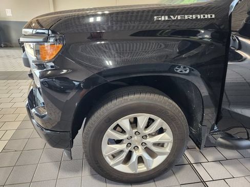 Used 2023 Chevrolet Silverado 1500 Custom AWD/4WD image 7