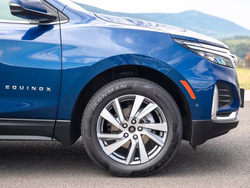 Used 2022 Chevrolet Equinox Premier AWD/4WD image 7