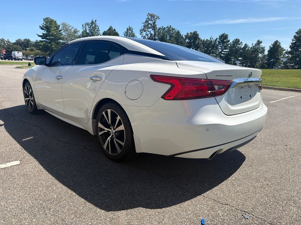 Used 2017 Nissan Maxima Platinum FWD image 5