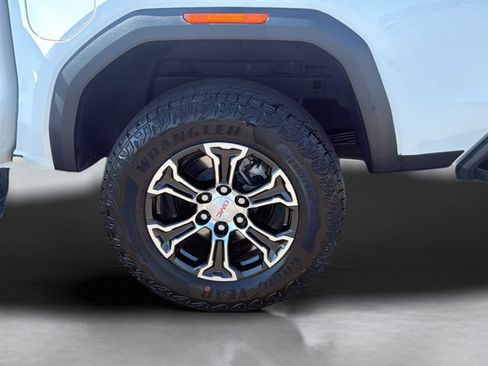 Used 2024 GMC Canyon AT4 w/ AT4 Premium Package AWD/4WD image 21