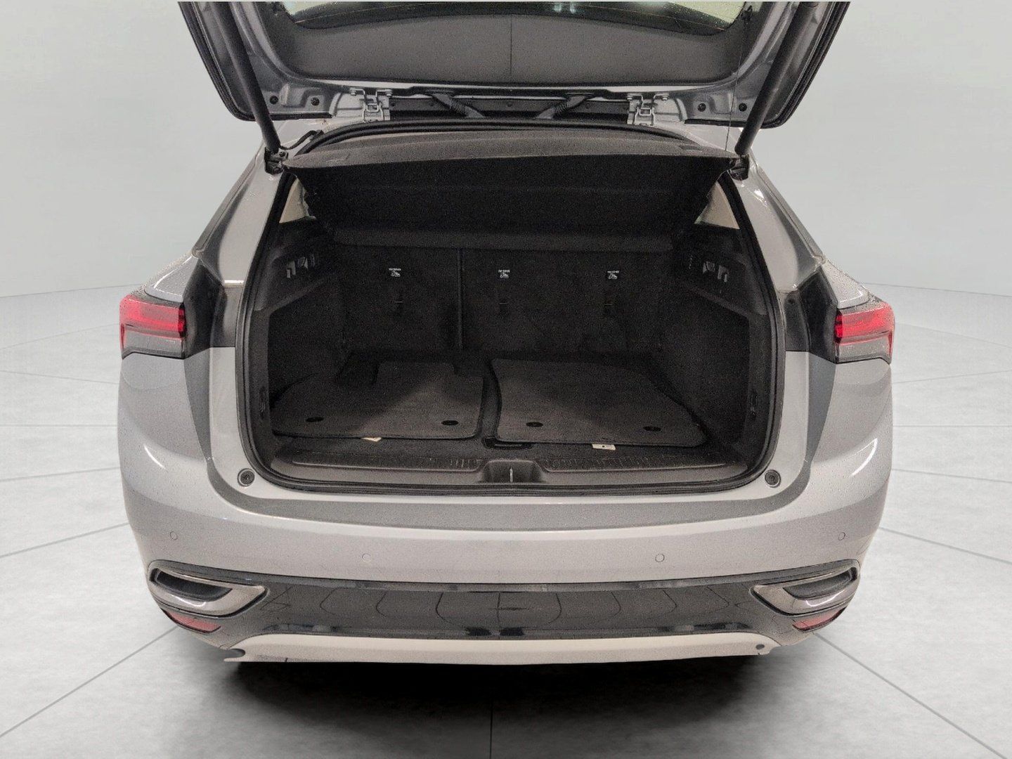 Used 2023 Buick Envision Preferred w/ Sport Touring Package AWD/4WD image 15