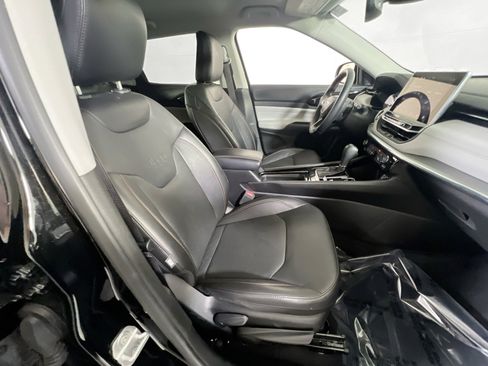 Used 2022 Jeep Compass Limited image 25