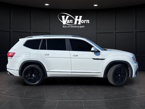 Used 2018 Volkswagen Atlas SEL w/ R-Line Package AWD/4WD image 8