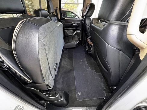 Used 2020 RAM 1500 Laramie AWD/4WD image 53