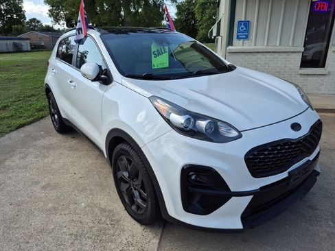 Used 2021 Kia Sportage S FWD image 2